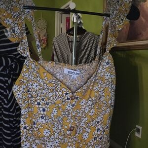 Mimi Chica Yellow Floral Crop Top